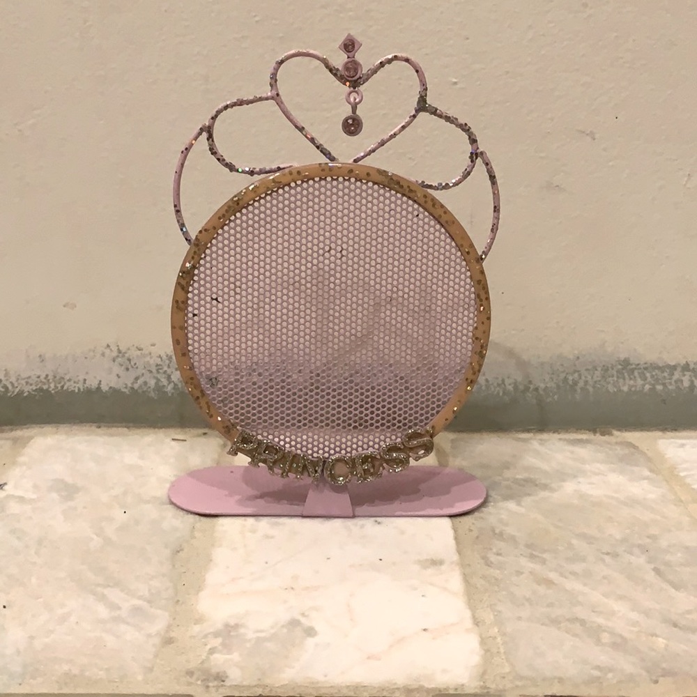 Small jewelry display holder